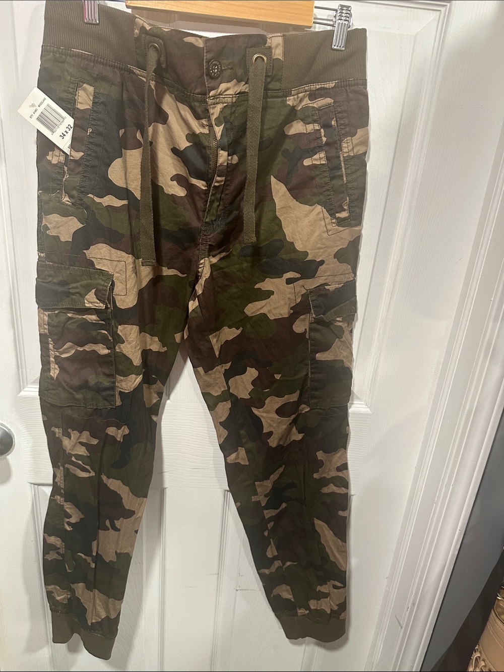 Women’s Camo Cargo Jogger Pants - Olive Green